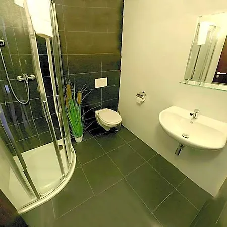 Hotel štiřínská Stodola U Prahy *