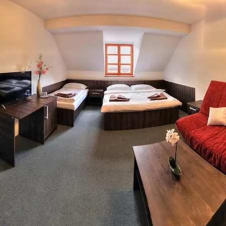 štiřínská Stodola U Prahy *