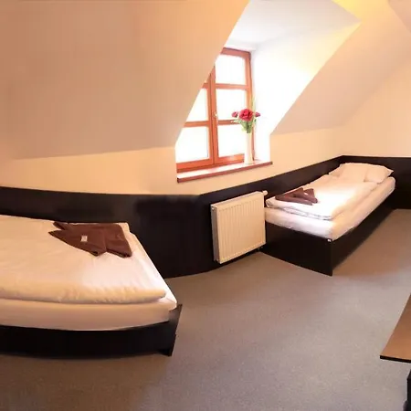 Hotel Stirinska Stodola U Prahy