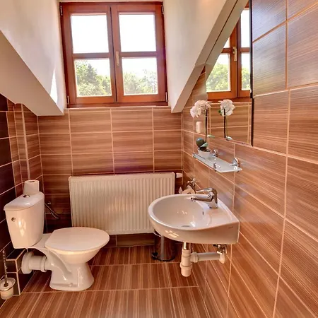 Hotel štiřínská Stodola U Prahy *