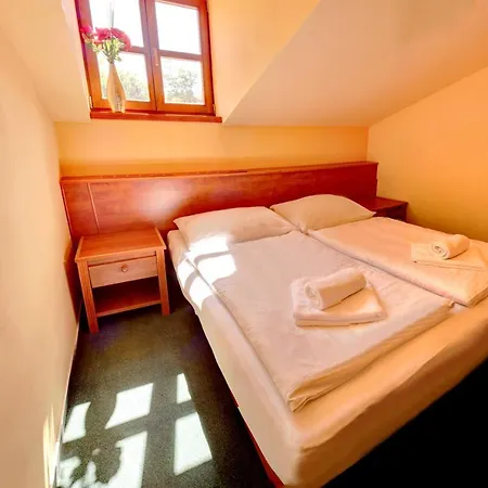 štiřínská Stodola U Prahy * Kamenice (Prague-East)