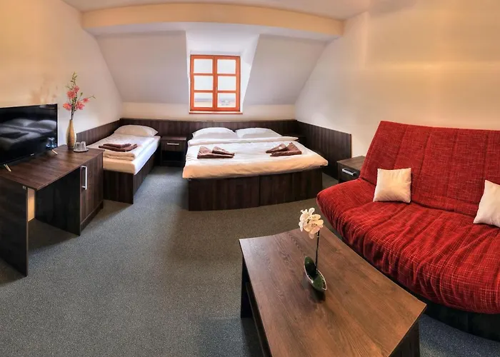 Hotel štiřínská Stodola U Prahy *