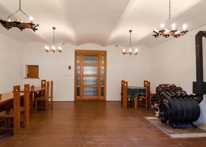 Hotel štiřínská Stodola U Prahy *