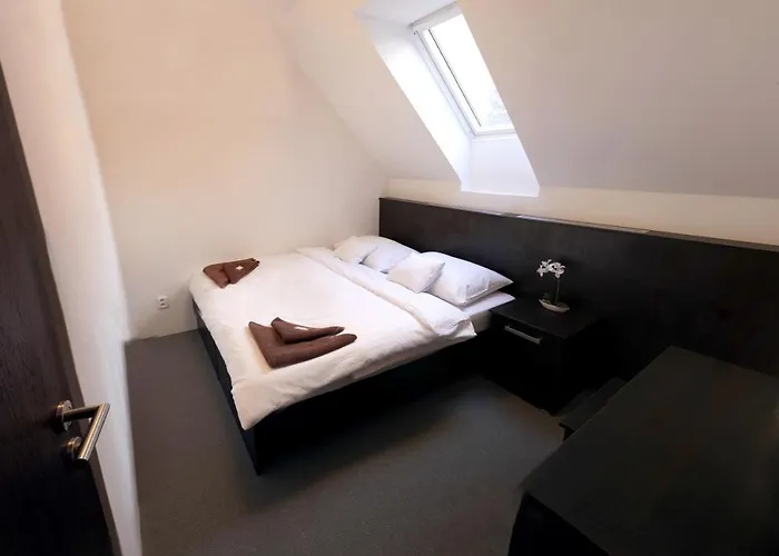 Stirinska Stodola U Prahy Hotel Kamenice (Prague-East)