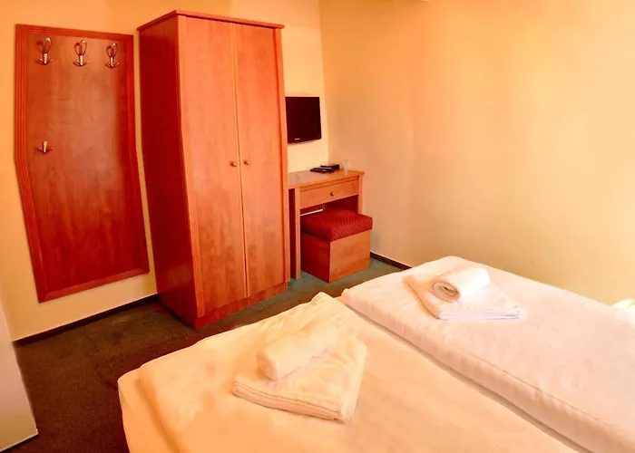 štiřínská Stodola U Prahy Hotel